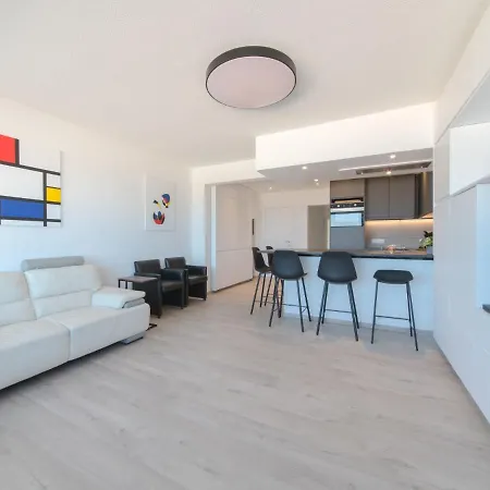 Spirou With Parking By Interhome Апартаменти