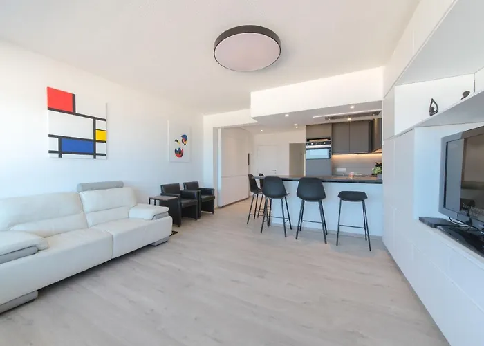 Spirou With Parking By Interhome Apartmán